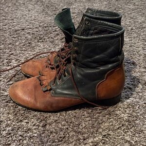 Vintage J. Chisholm Paddock leather riding boots green and brown size 9 lace up